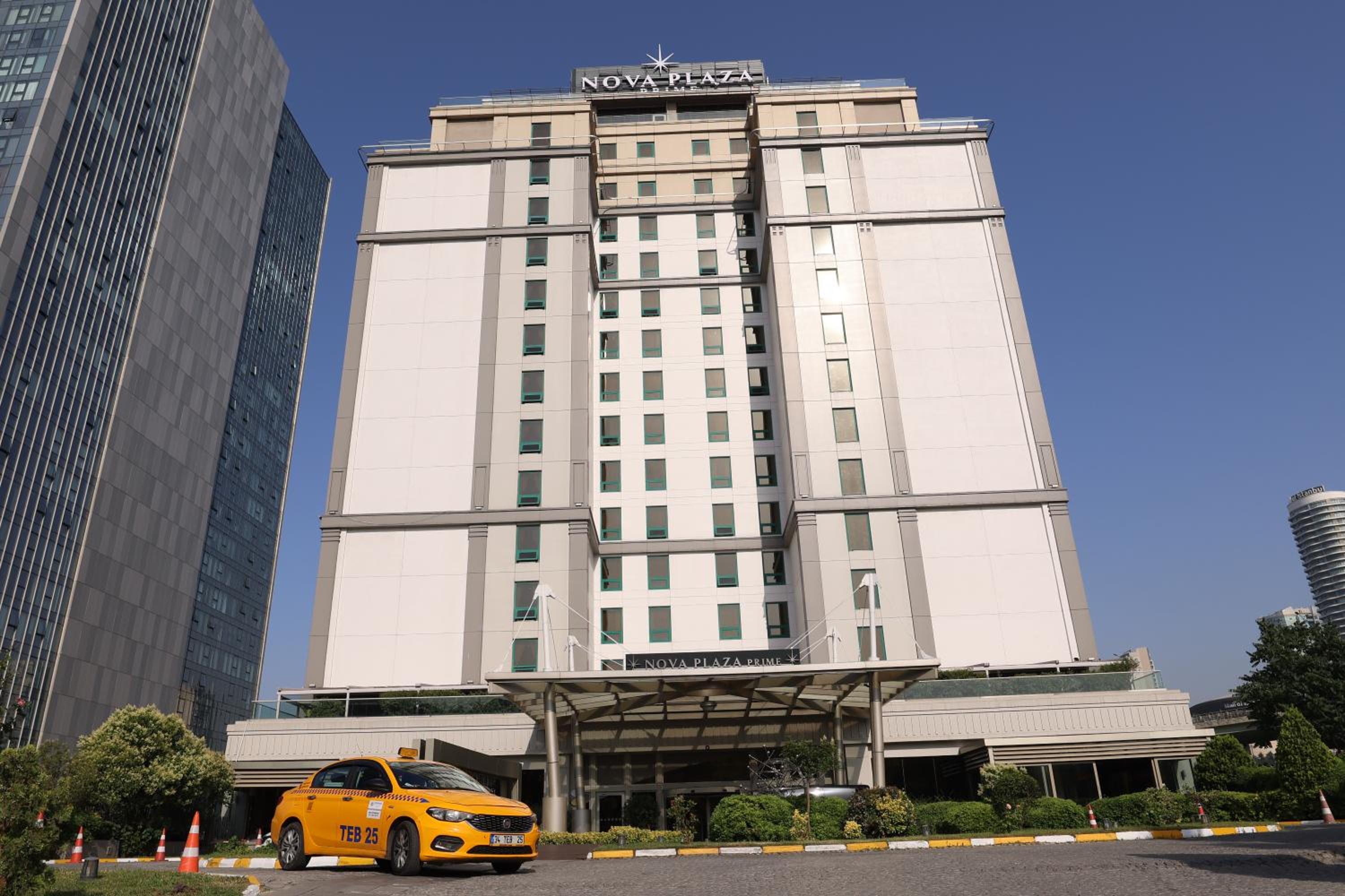 ADM Grand Hotel