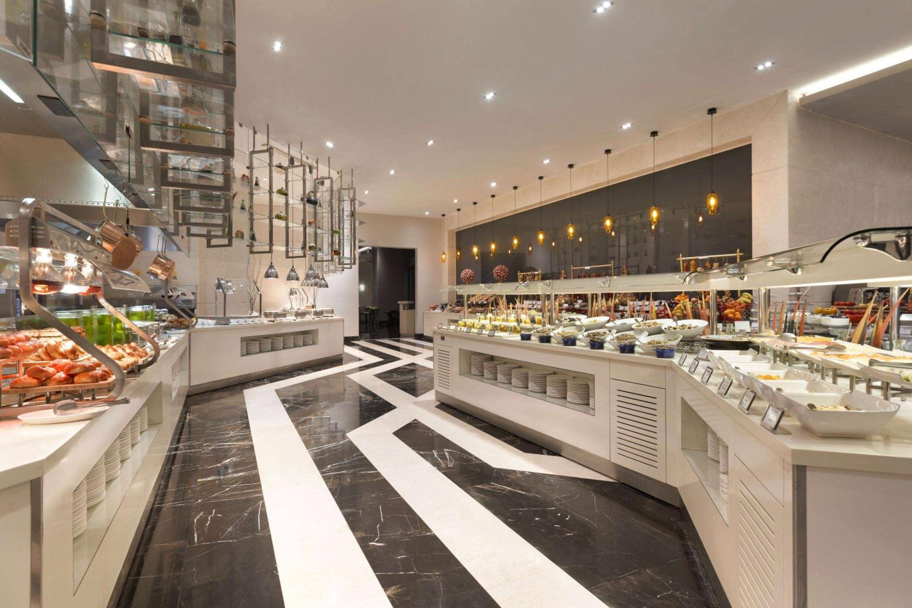 Wyndham Grand Istanbul Levent Hotel & Conference Center