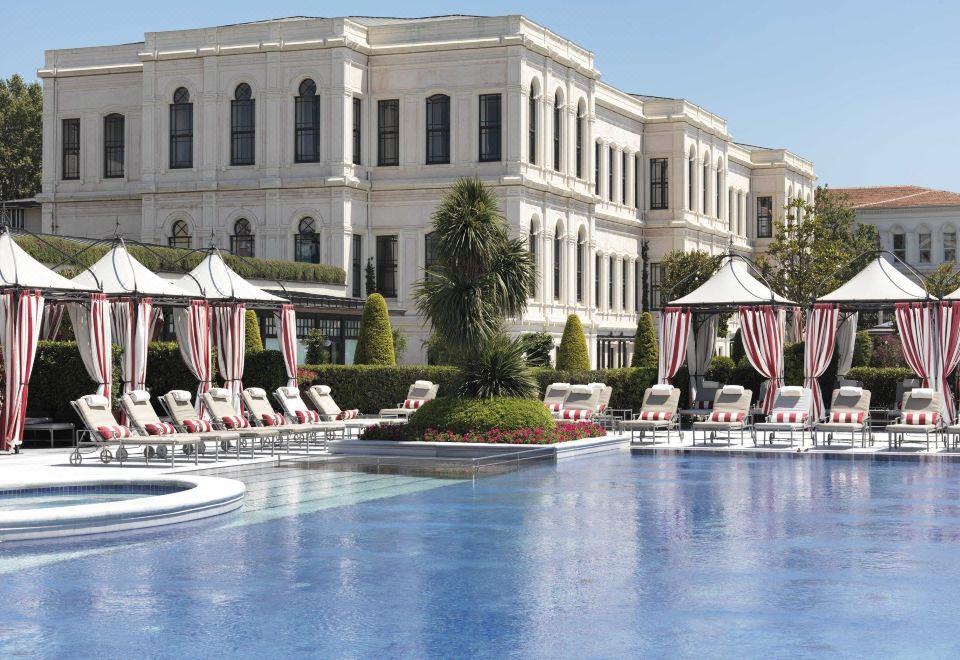 Four Seasons Hotel Istanbul at the Bosphorus